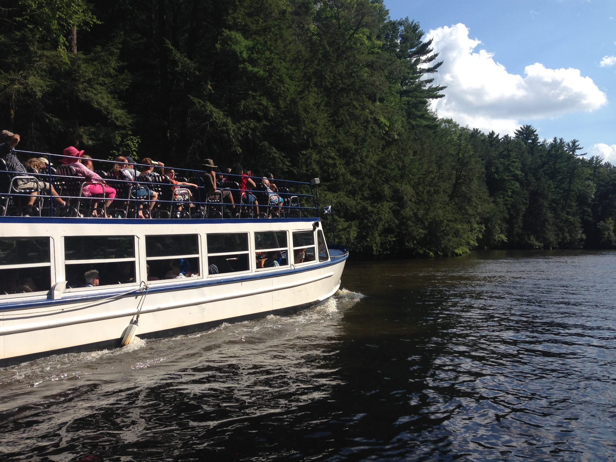 Ghostboat Wisconsin Dells - yxweixb